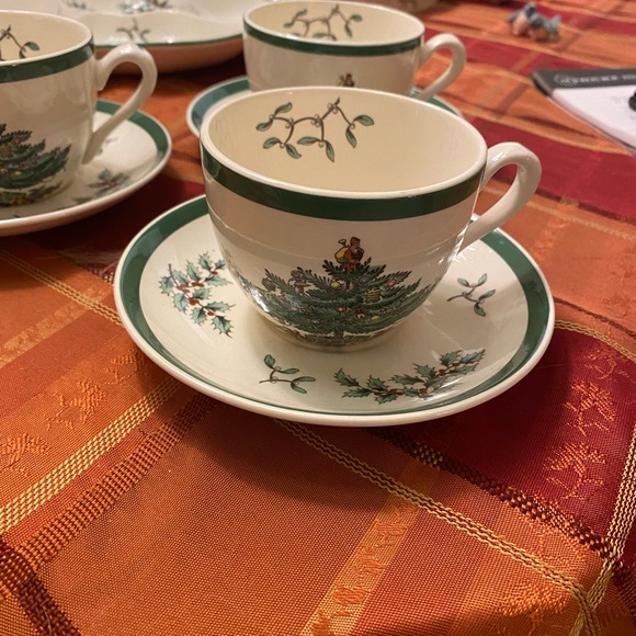 Spode Christmas Tree Cup and Saucer - Picture 1 of 10
